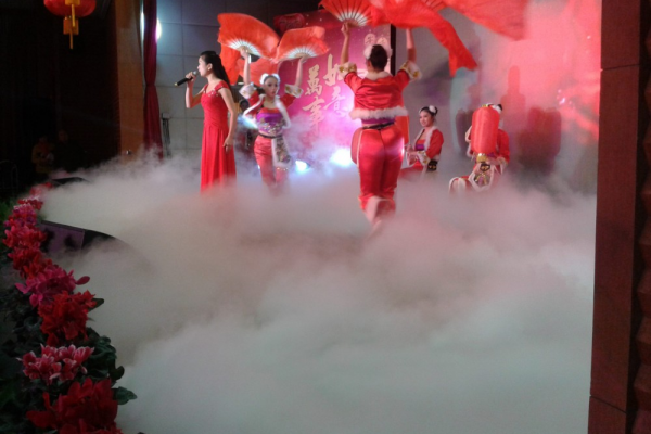 鹽水怎么做干冰水